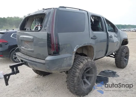 2009 Chevrolet Tahoe Ls z USA, uszkodzony, nr VIN 1GNFK13099R301369